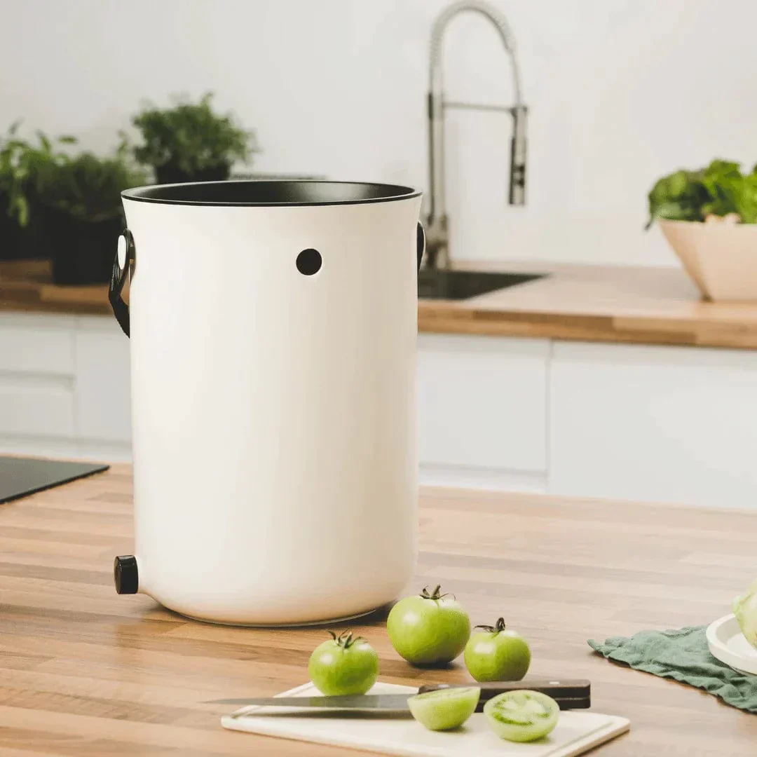 Bokashi Kitchen Compost Bin 2.5 gal. - Image 8