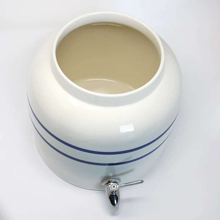 2.5 Gallon Ceramic Crock With Lid And Stainless Steel Spigot - Image 3