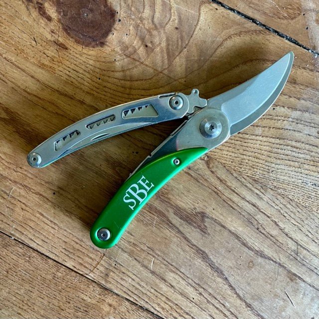 Engraved Gardener's Multi-Tool Gift Box - Tool, Case and Sharpener - Image 7