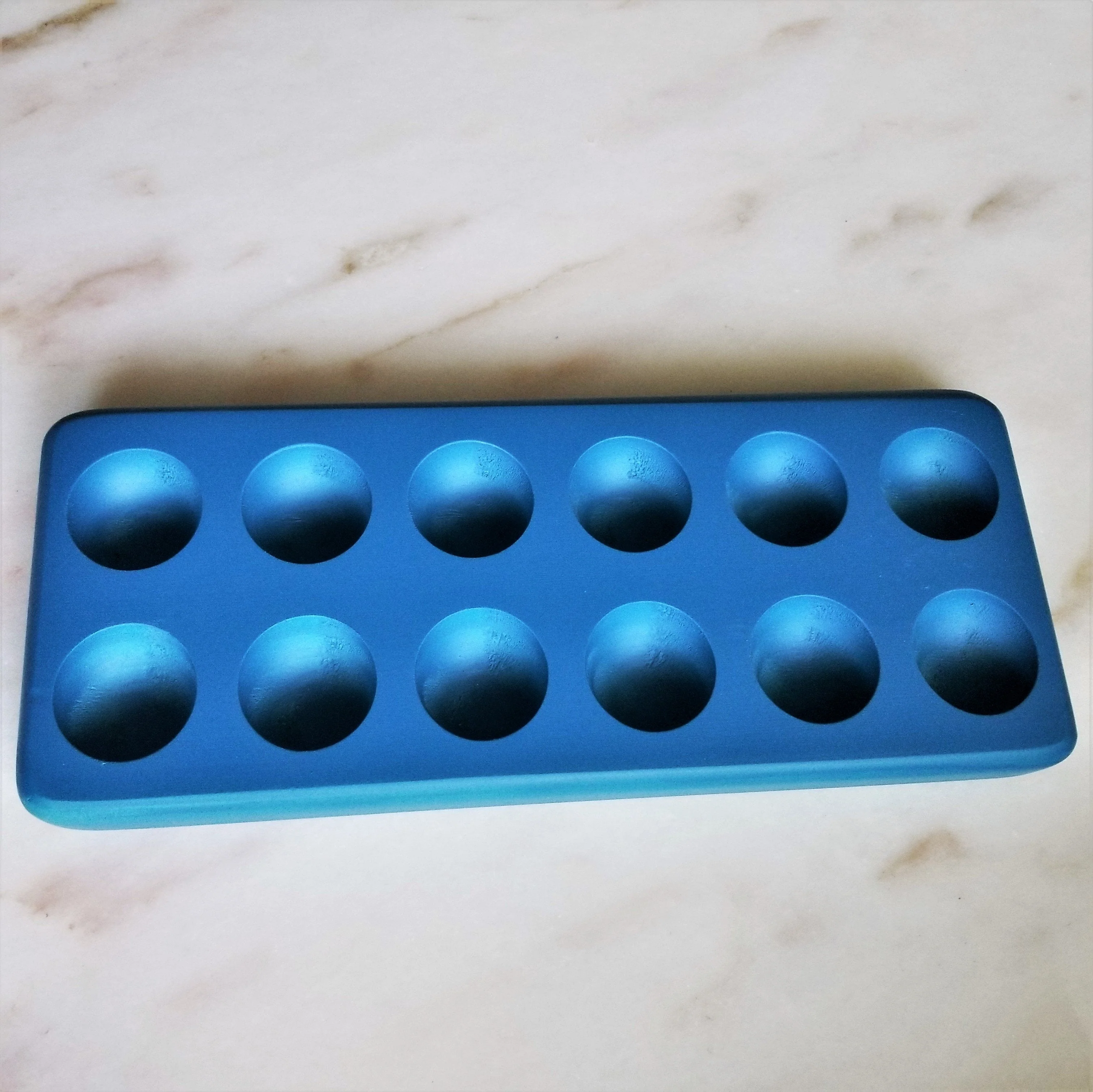 Henlay Decorative Egg Storage Tray: Wooden Egg Holder for Refrigerator, Kitchen Counter, Serving, or Display - Image 7
