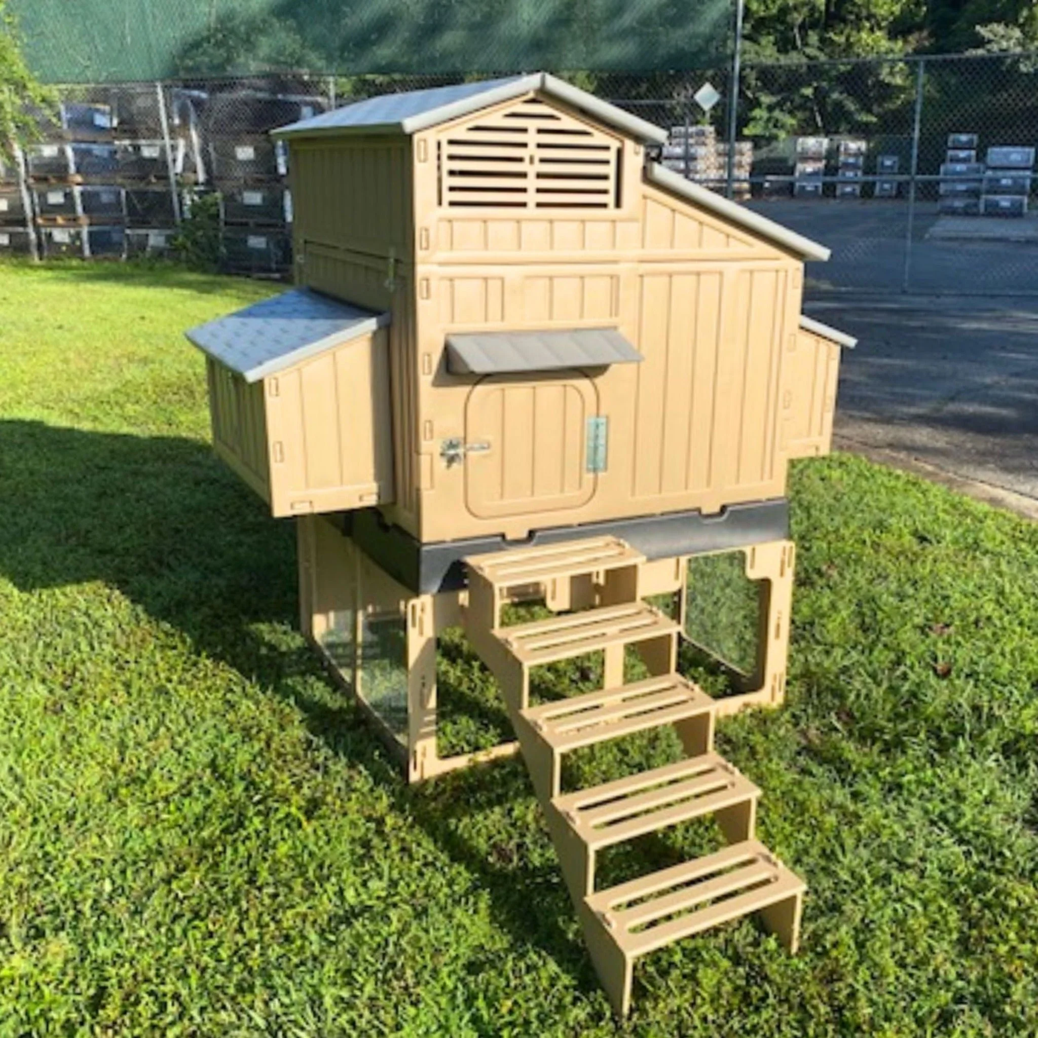 Large Chicken Coop with Stand and Stairs & Run - Image 4