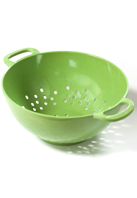 MOBOO 2-QUART COLANDER (PISTACHIO)
