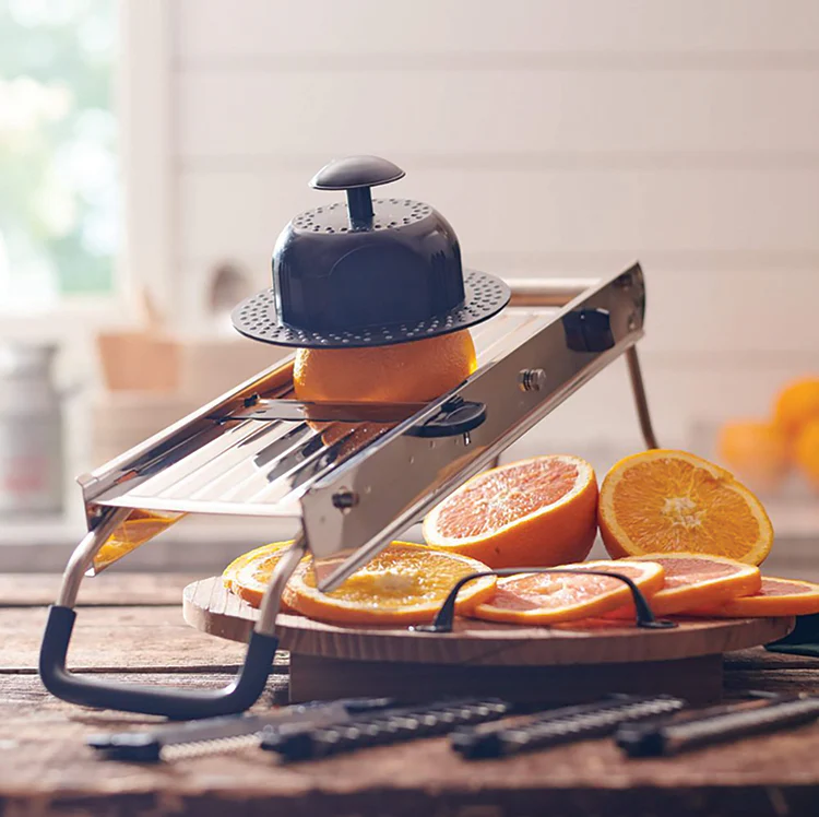 STAINLESS STEEL VEGETABLE/FRUIT SLICER - Image 2