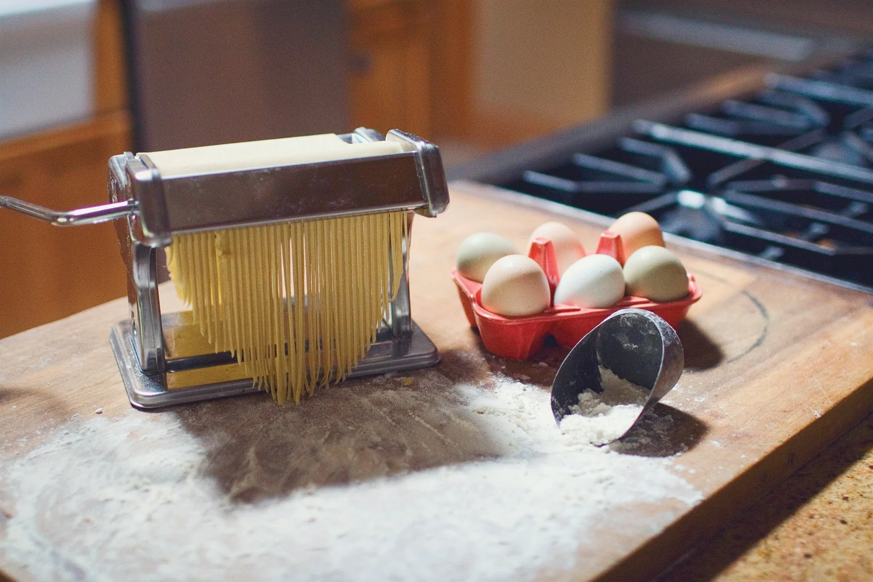 TRADITIONAL STYLE PASTA MACHINE - Image 2