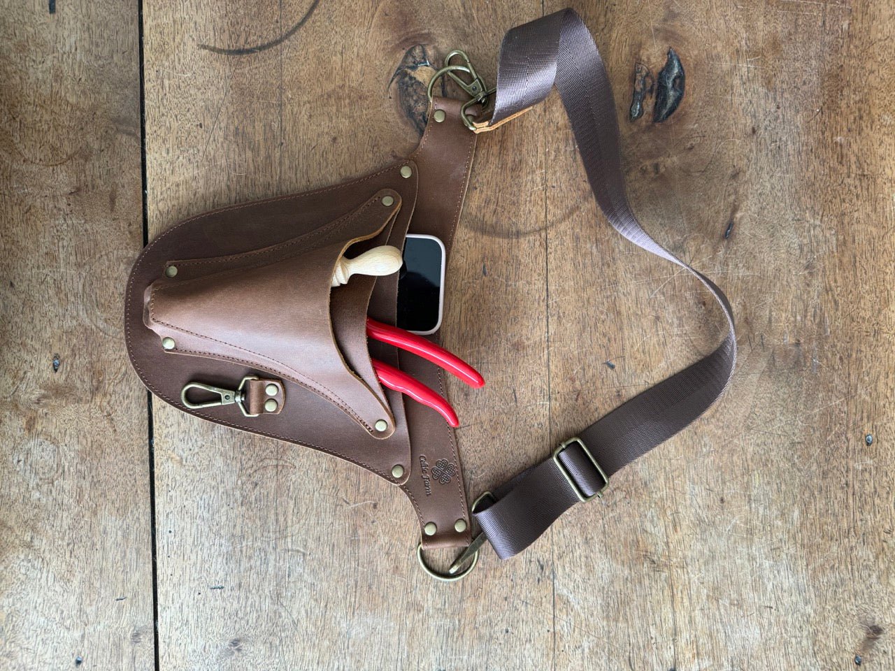Ultimate Leather Garden Tool Belt & Holder - Extra Rivet Reinforced, Master Gardener Designed - Image 7