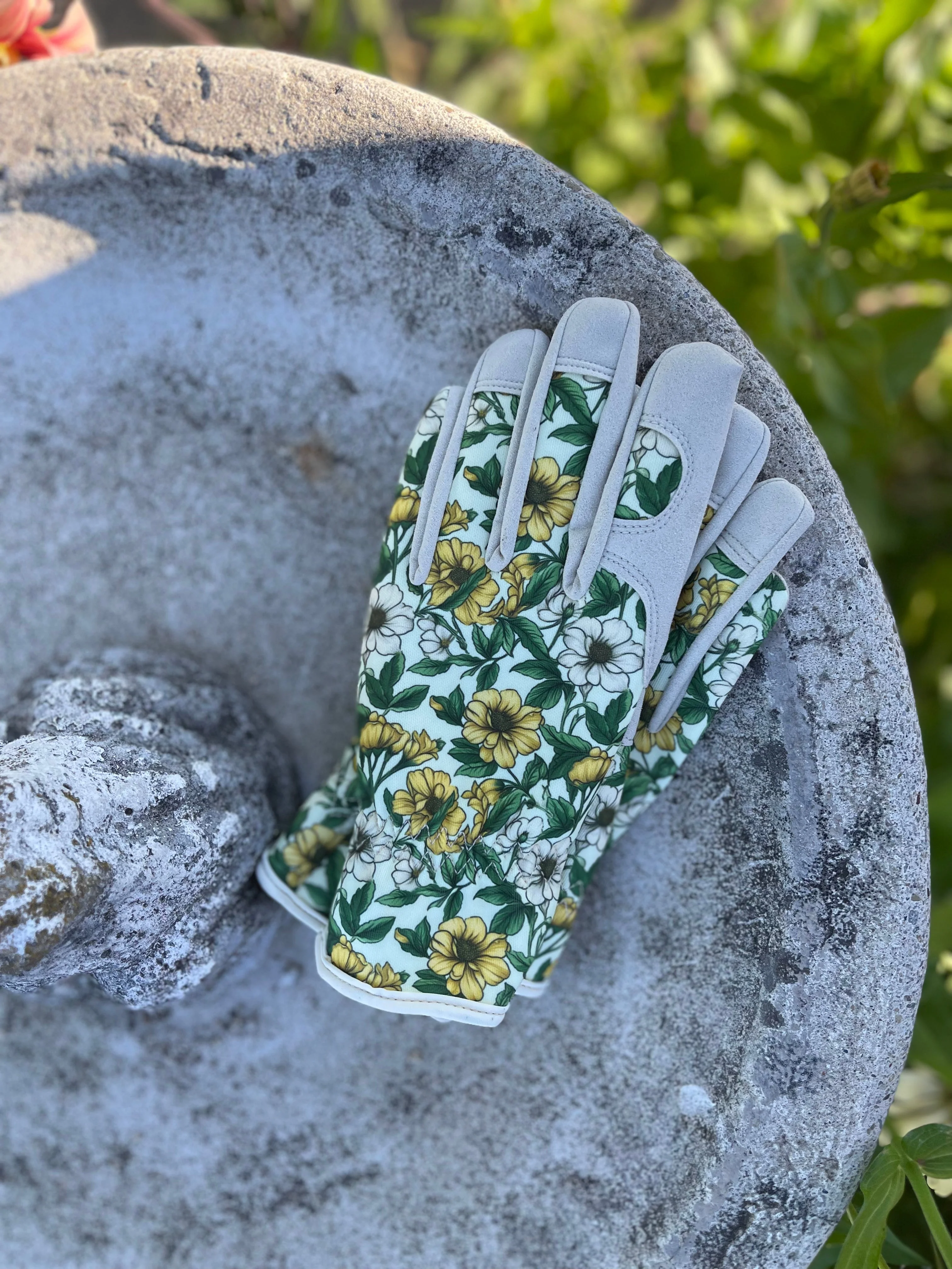 Women's Floral Gardening and Project Gloves "The Betsy" - Image 2