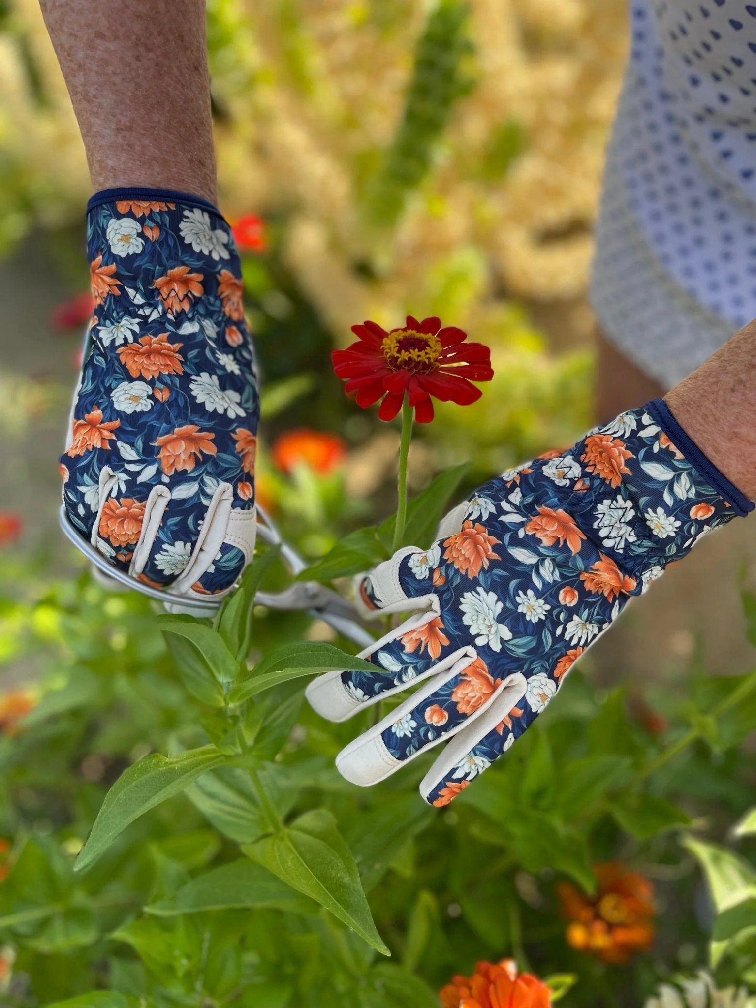 Women's Floral Gardening and Project Gloves "The Olivia" - Image 4